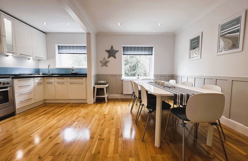 Ryde Ski Chalet | Culver Vista
