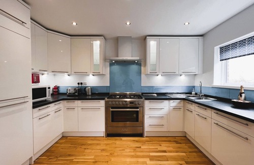 Ryde Ski Chalet | Culver Vista