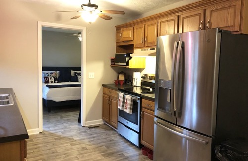Smyrna House | Cumberland Cottage, 1 level house just off I-24, near Murfreesboro and Nashville