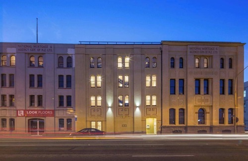 Dunedin City Centre Apartment | Cumberland Street deluxe apartment No4