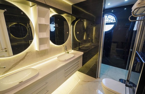 Ayvalik Hotel | CUNDA EYE