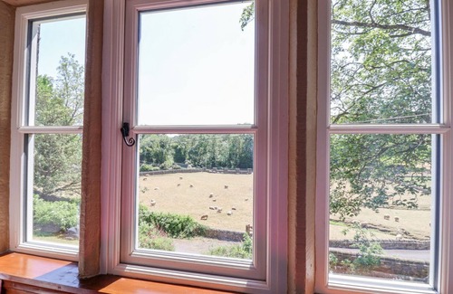 Shipley Cottage | CUNLIFFE HOUSE, pet friendly, luxury holiday cottage in Shipley