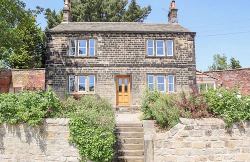 Shipley Cottage | CUNLIFFE HOUSE, pet friendly, luxury holiday cottage in Shipley