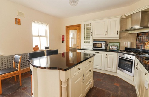 Fanore Cottage | CÚNNA BÁN, family friendly, with open fire in Fanore, County Clare