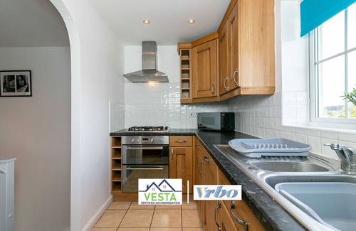Hatfield Apartment | Cunningham Lodge - Modern Family Apartment