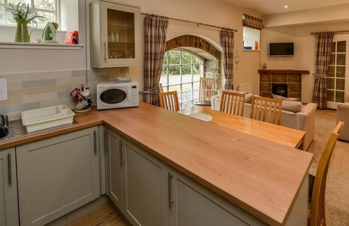 Maybole Cottage | Cunninghame Cottage - Family Friendly Cottage on the Beautiful Blairquhan Estate