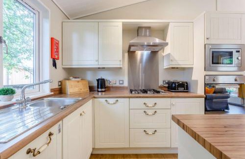 Churchill House | Cupid's Lodge