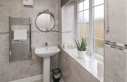 Haydon Bridge Cottage | CURLEW, family friendly, country holiday cottage in Haydon Bridge