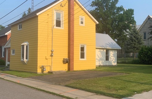 Almonte House | CURRENTLY UNAVAILABLE - DONT BOOK