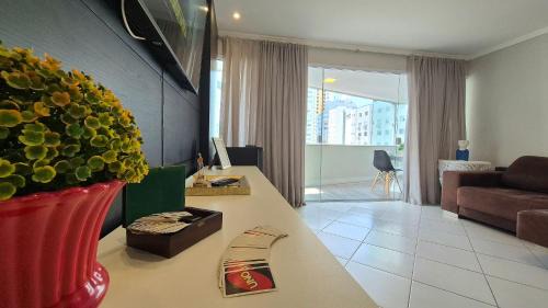 Centro Apartment | CURTA | 205 | 3Qt | Conforto Centro/Barra Norte