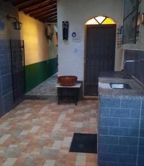 Miguel Pereira House | Curta a terra dos Dinos na casa verde