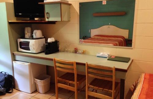 Yungaburra Hotel | Curtain Fig Motel