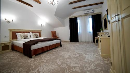 Hunedoara House | Curtea Veche