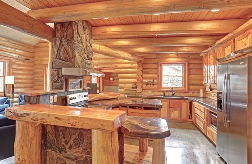 Hermosa Cabin | Custom Black Hills Log Home w/views, Secluded, Only 12 miles to Mt Rushmore!