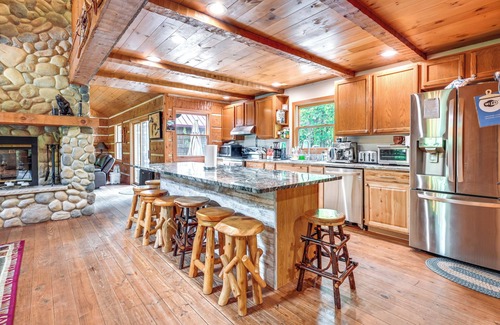 Clarklake Cabin | Custom-Built Clarklake Cabin: Sauna & Cold Plunge!
