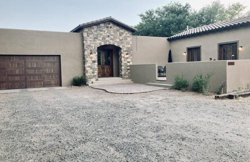 Albuquerque House | Custom built family home, close to balloon fiesta park