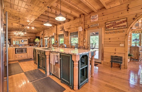 Celina House | Custom Cabin w/12 Acres on Dale Hollow Lake!