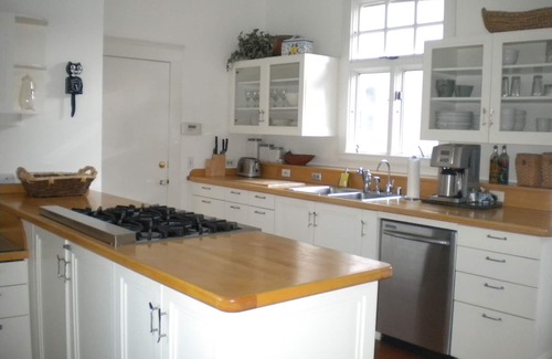 San Luis Obispo House | Custom Home in Desirable Area - downtown & hiking/biking trails; splash pool