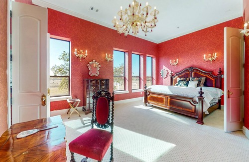 Era Villa | Custom Italian Castle on Ranch with Rooftop Deck, Dance Studio - Dog-Friendly