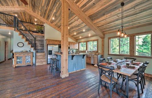 Livingston Apartment | Custom Livingston Apt with Balcony and Mountain Views!