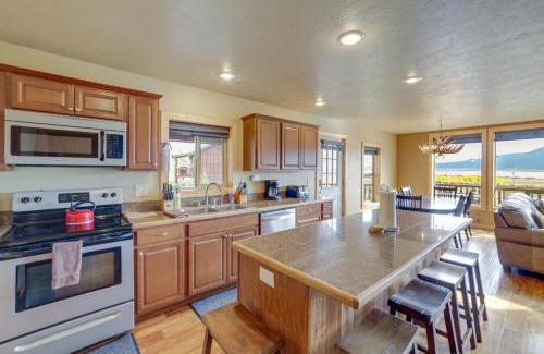 Island Park House | Custom Log Cabin with Views - 20 Mi to Yellowstone!