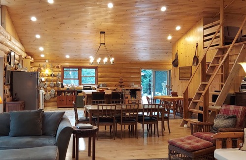 Maple City House | Custom Log Home with 800 ft on Shetland Creek