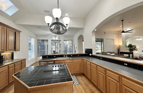 Katy House | Custom luxury house-5 min to Katy Mills