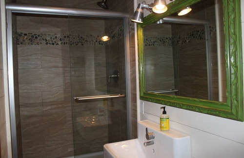 Knoxville Apartment | Custom luxury retreat in the Knoxville area