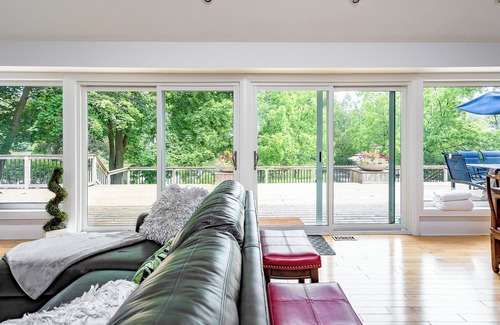 Owen Sound House | Custom Mansion on the Water | Heated Pool | Hot Tub