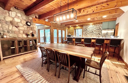 Mayfield Cabin | Custom River Front Property on 10 Acres, Sleeps 19
