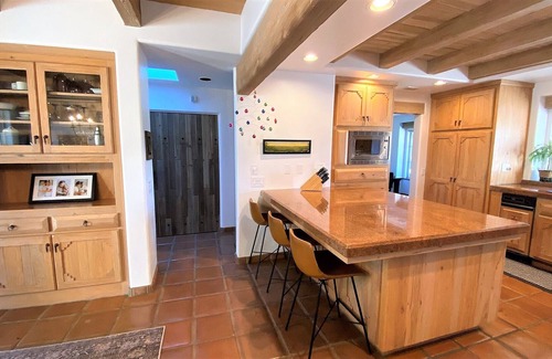 North Ridge House | Custom Southwest-style Executive Ranch Home on 3-acre lot