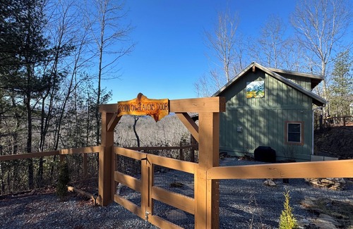 Topton Cabin | Customer Appreciation Year! See Discount information in Ad