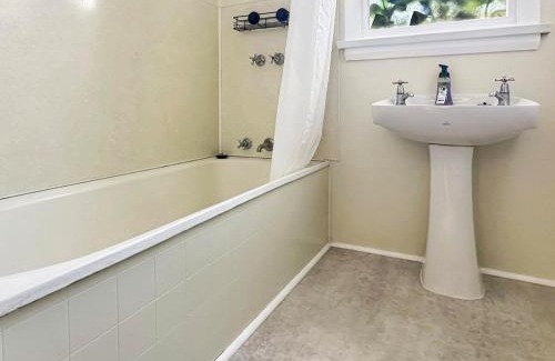 Scamander House | Cutback Cottage