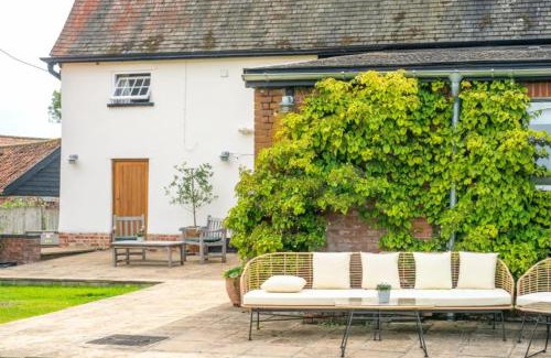 East Dereham House | Cutbush Farm House 6