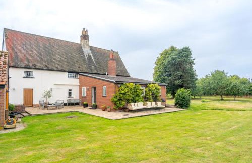 East Dereham House | Cutbush Farm House