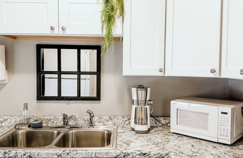 Manistee Apartment | Cute 1 Bedroom Apartment Close to beaches, and downtown Manistee!