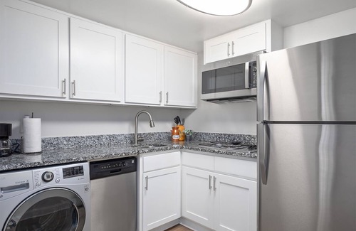 South Orange Apartment | Cute 1- bedroom close to everything!