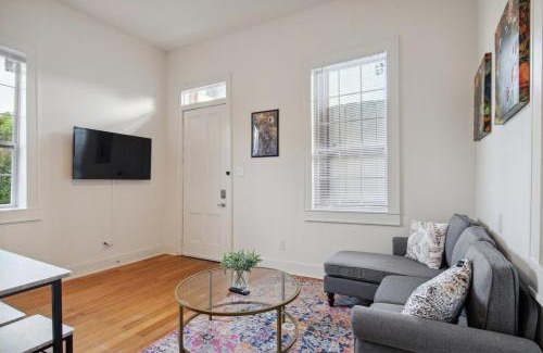 South 7th Ward Apartment | Cute 1bed 1bath 4blocks from French Q near Bourbon St and steps to Jazz venues