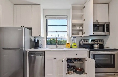 South 7th Ward Apartment | Cute 1bed steps from French Q, Bourbon St and Jazz venues