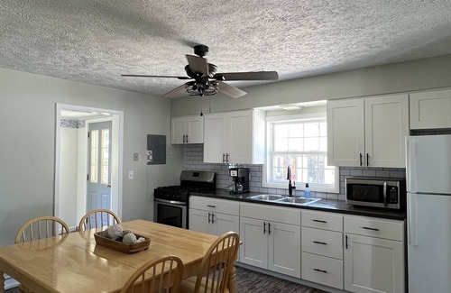 Bass Lake House | Cute 2 bedroom 1 bath house with private pier to the lake