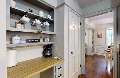 Bryan House | Cute 2 bedroom 2 bath close to TAMU campus, midtown, Legends and downtown Bryan