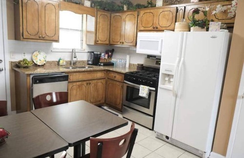Griffin Apartment | Cute 2 bedroom/2 bathrooms home