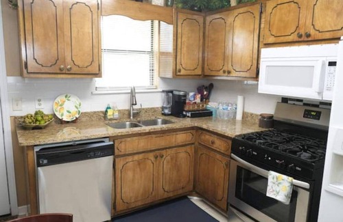 Griffin Apartment | Cute 2 bedroom/2 bathrooms home