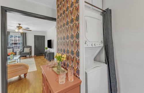 Southwest Raleigh House | Cute 2-bedroom bungalow in downtown Raleigh