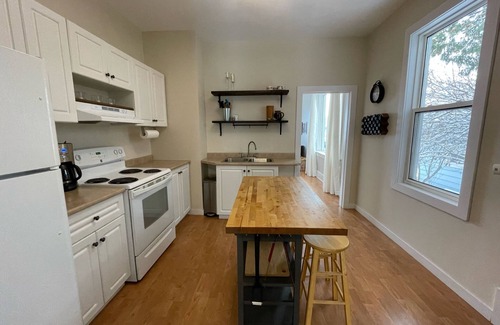 Thunder Bay House | Cute 2 bedroom home, great for work, family or friends.