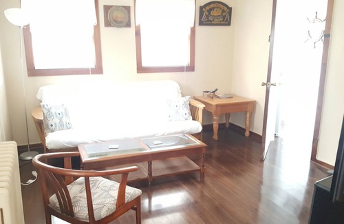 Bradley Beach House | Cute 2 BR 1 Bath 1-1/2 Blocks to the Beach