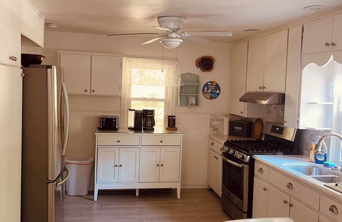 Higgins Lake Cottage | Cute 4 bed 2 bath cottage, short walk to shared road end dock.