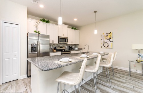 Kissimmee House | Cute 4 Bed Splash Pool Townhome in Storey Lake