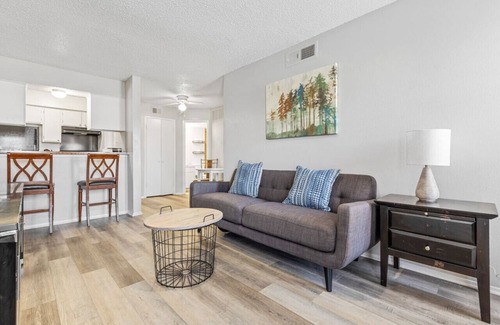 Park Central Apartment | Cute Affordable Stay in Central DFW!