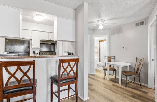 Park Central Apartment | Cute Affordable Stay in Central DFW!